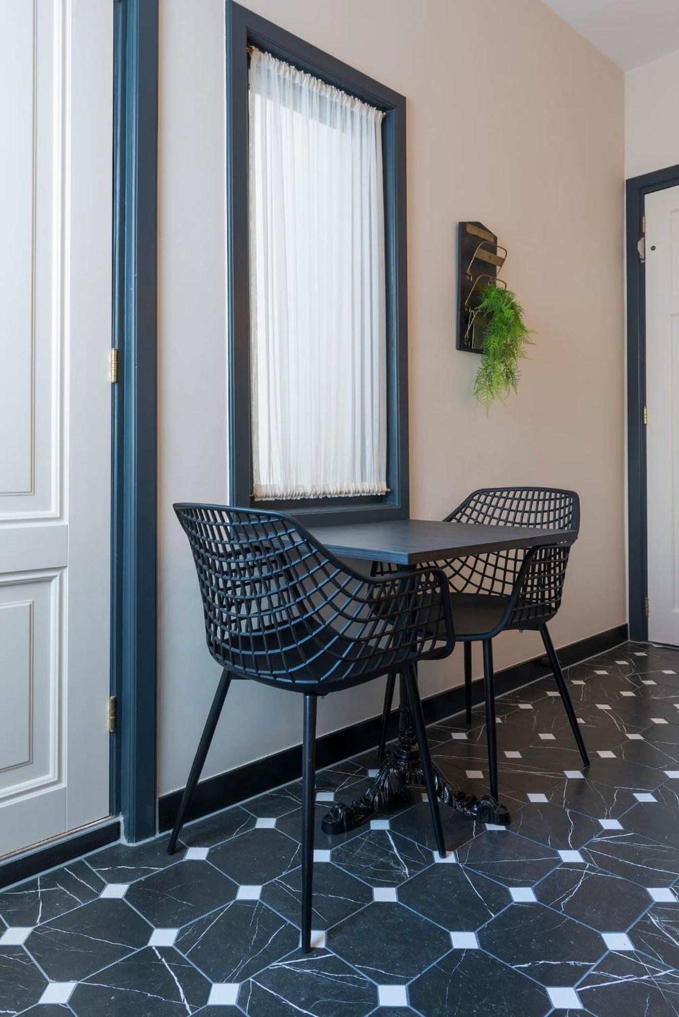 Petite Room With Wifi, Ac, And Shared Kitchen Тілбург Екстер'єр фото