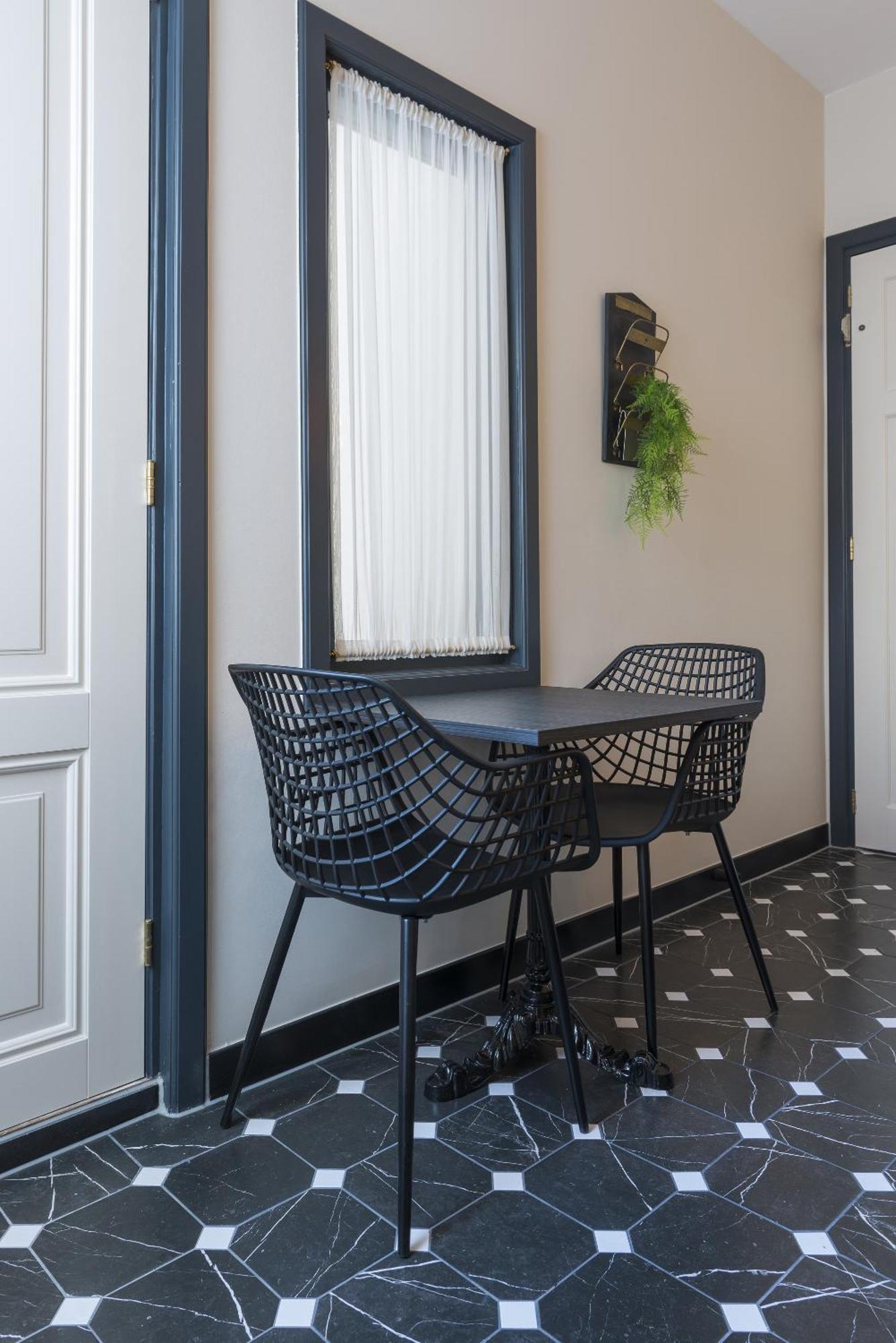 Petite Room With Wifi, Ac, And Shared Kitchen Тілбург Екстер'єр фото