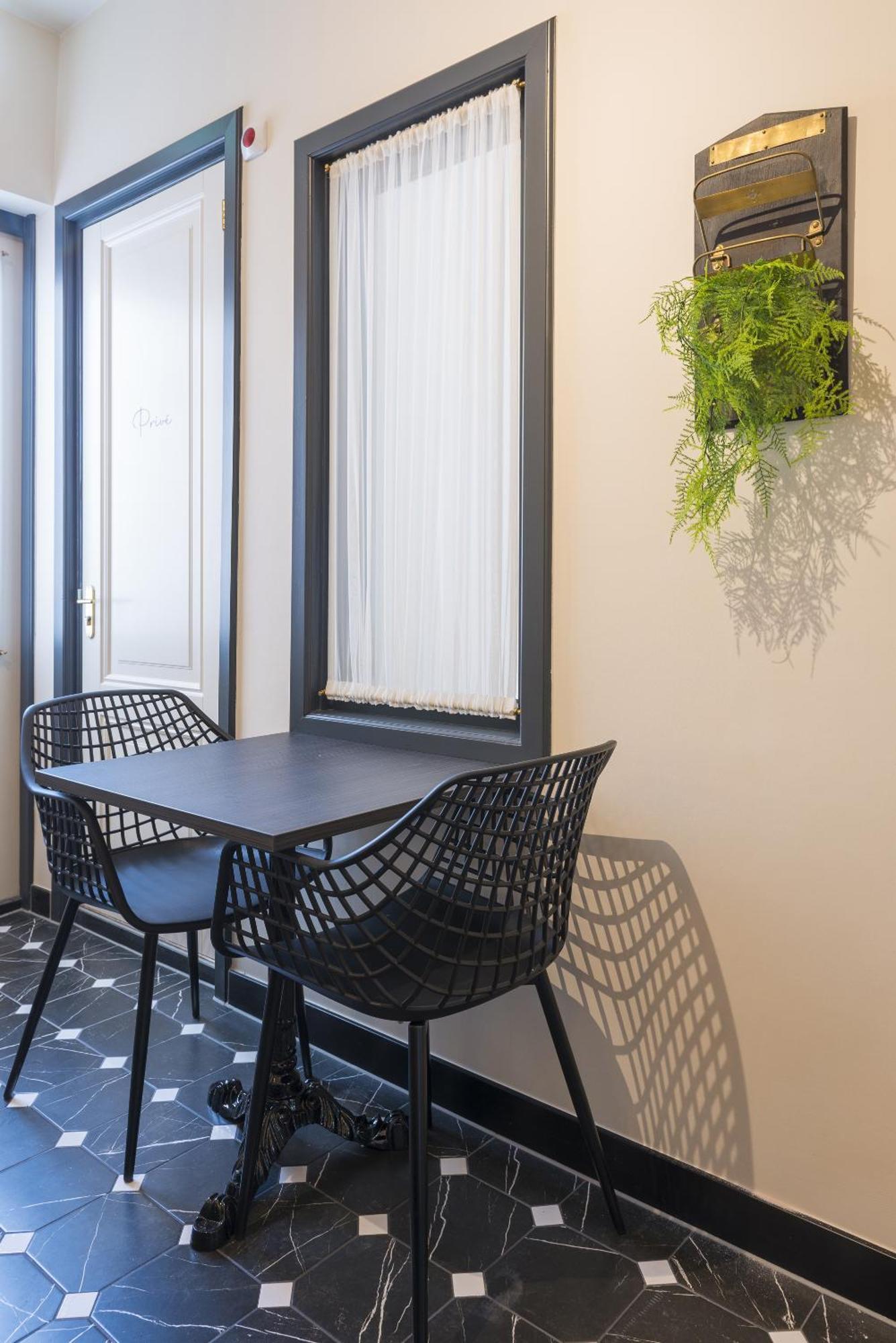 Petite Room With Wifi, Ac, And Shared Kitchen Тілбург Екстер'єр фото